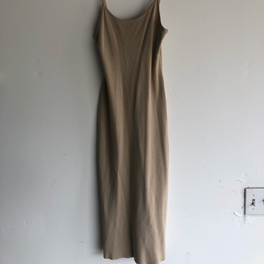 Beige spaghetti strap body con dress